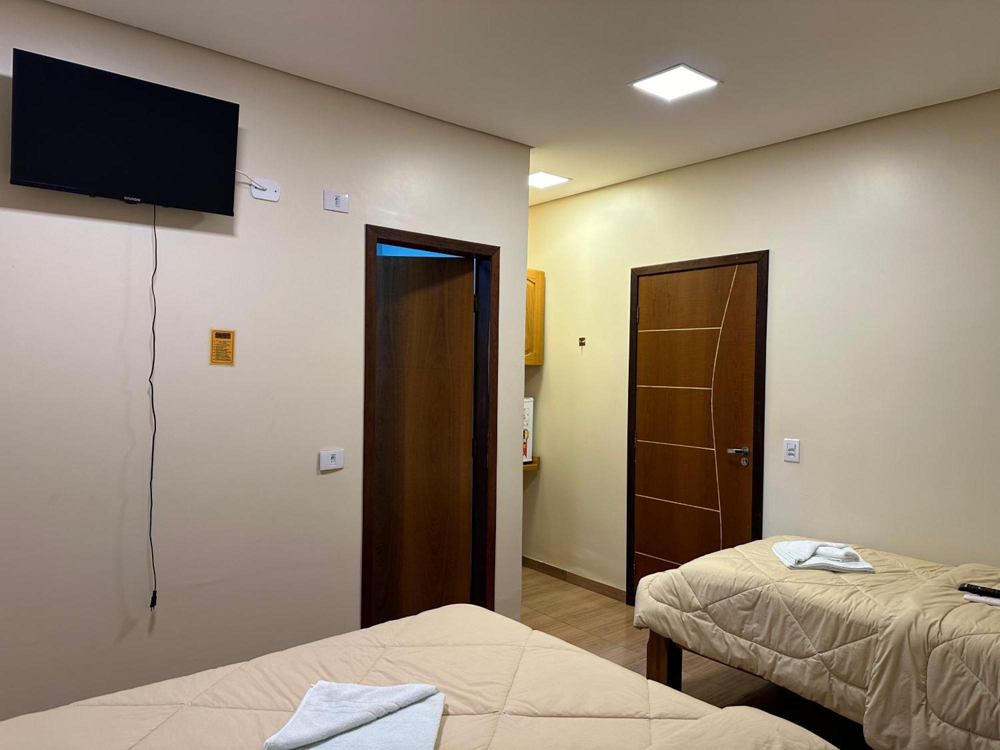 Hotel E Restaurante Na Chacara ドウラドス エクステリア 写真